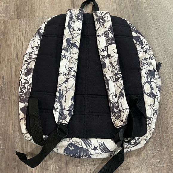 Official Licensed Harry Potter Hogwarts Backpack Brass Plate Front Zippers - Picture 8 of 8